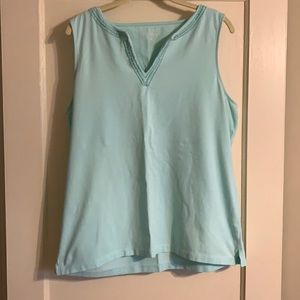 Vineyard Vine tank top